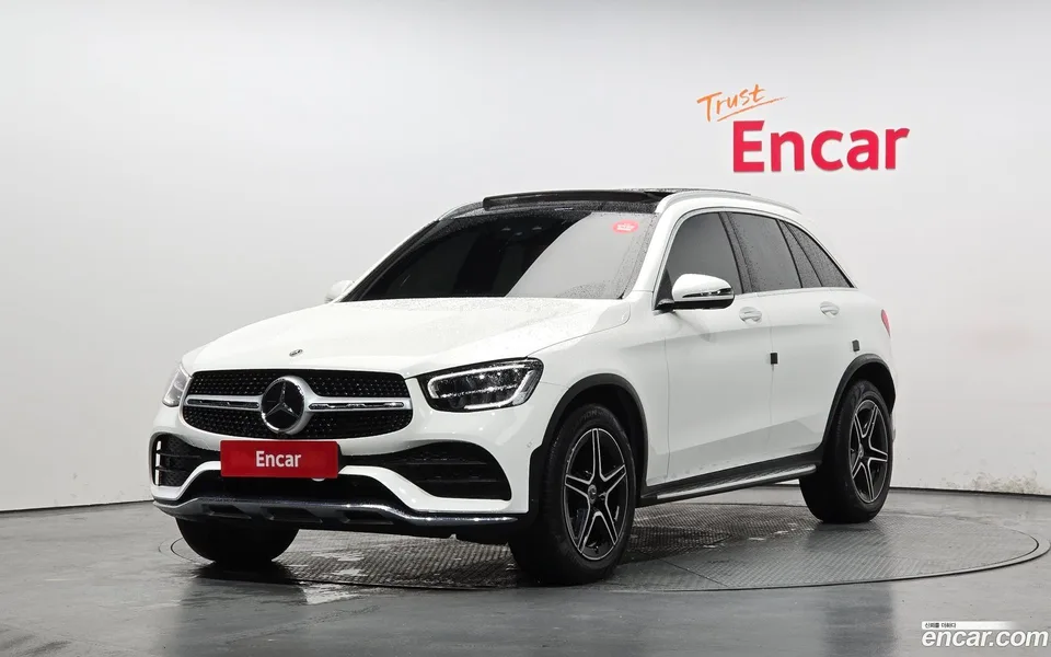 Mercedes-Benz GLC-Class GLC300 4MATIC 2022 — фото 1, купить с доставкой в Москву