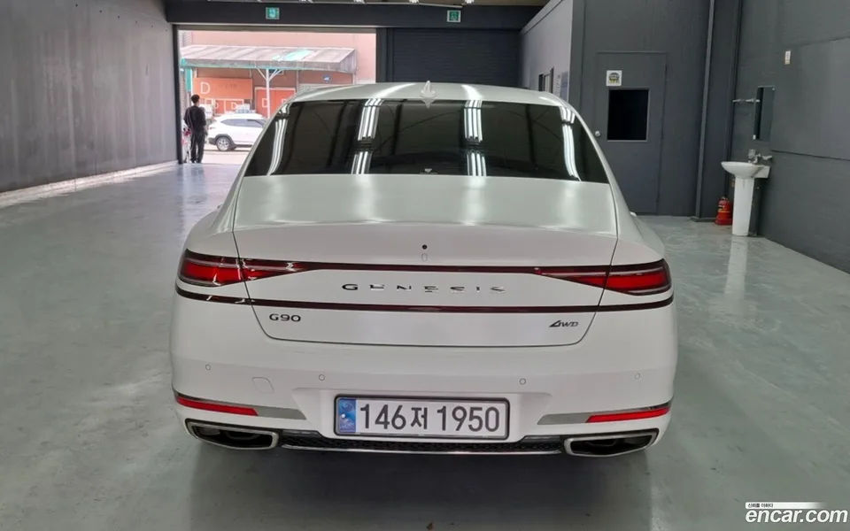 Genesis G90 3.5 AWD 2023 — thumbnail 4