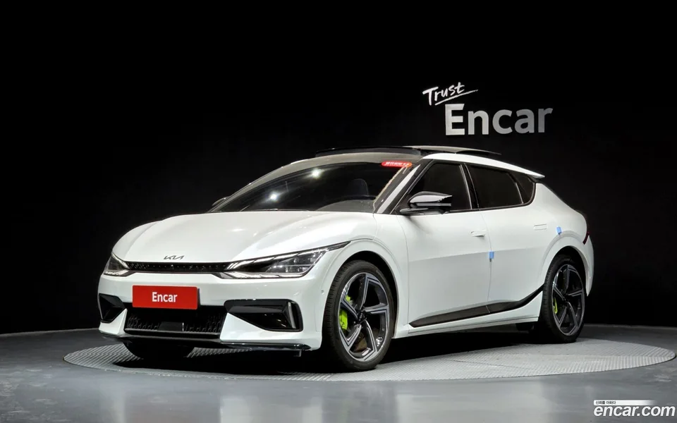 Kia EV6 GT 4WD 2023 — фото 1, купить с доставкой в Москву