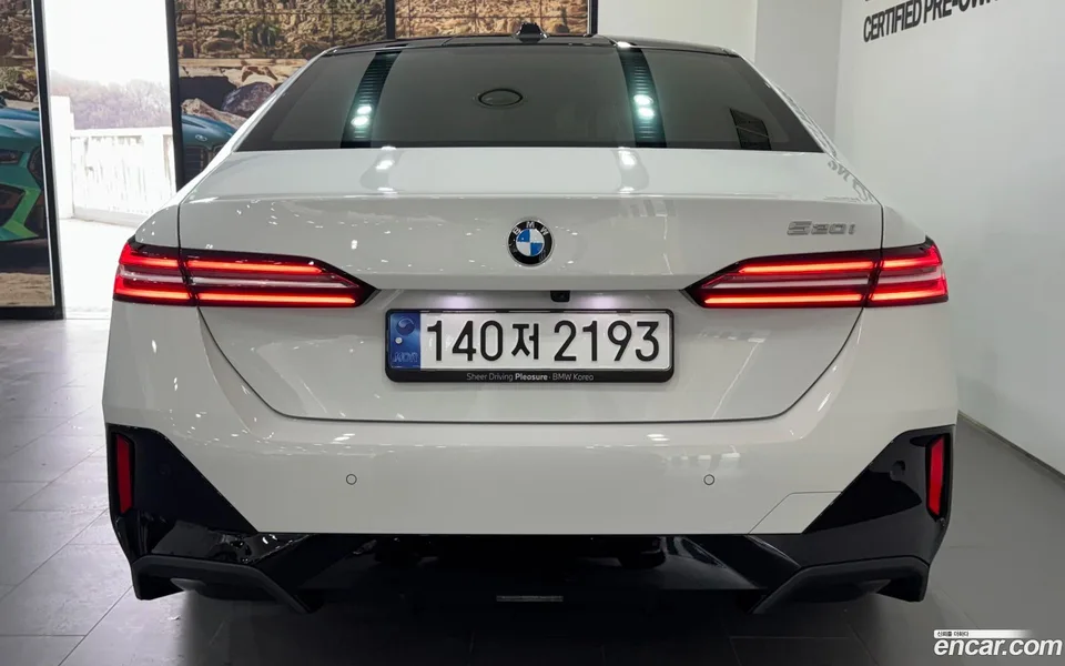 BMW 5 Series 520i M 2024 — миниатюра 4