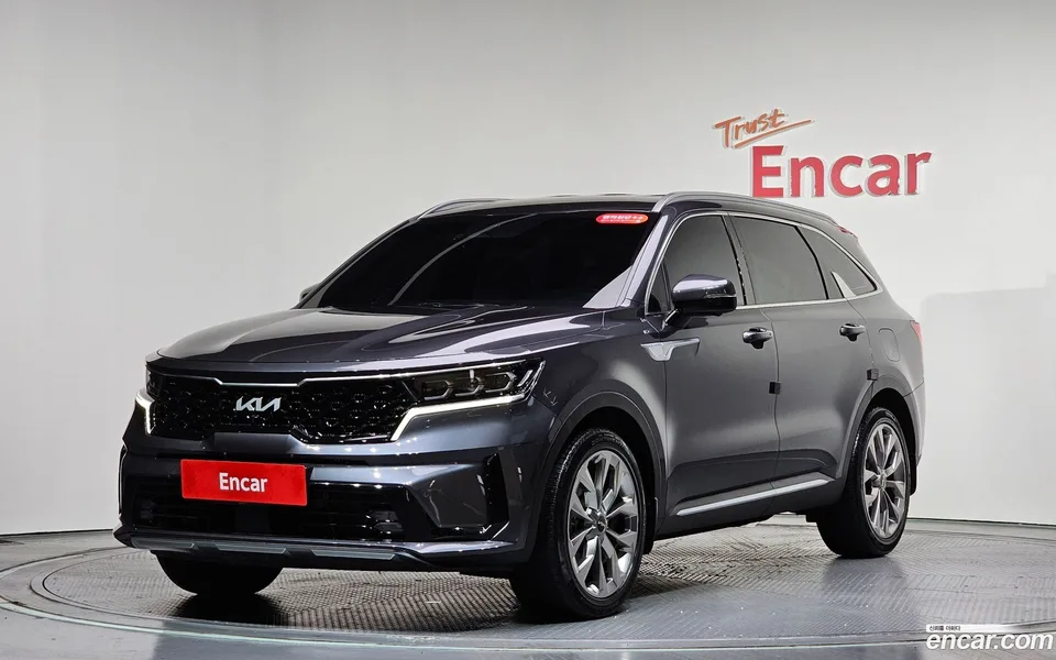 Kia Sorento 2.5T 2WD 2022 — фото 1, купить с доставкой в Москву