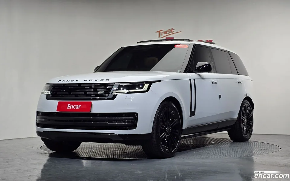 Land Rover Range Rover P530 AB LWB 2025 — фото 1, купить с доставкой в Москву