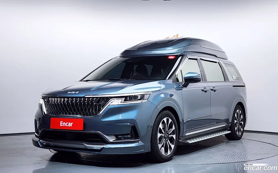 Kia Carnival 9 () 2022 — фото 1, купить с доставкой в Москву