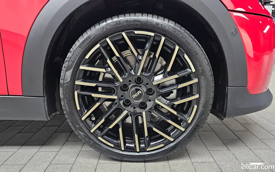 MINI Cooper S 5 2025 — миниатюра 2
