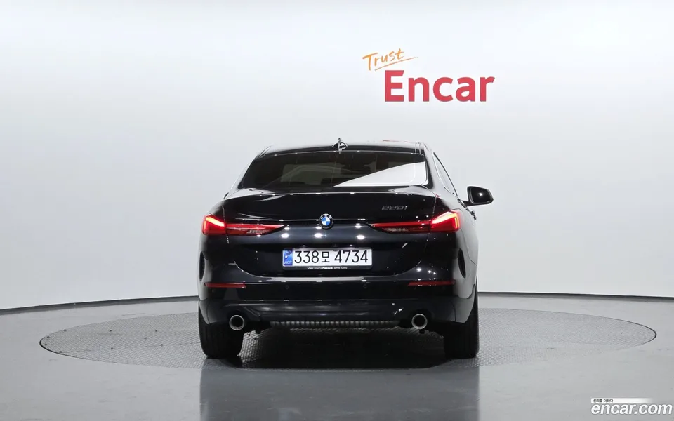 BMW 2 Series Gran Coupe 220i 2024 — миниатюра 4