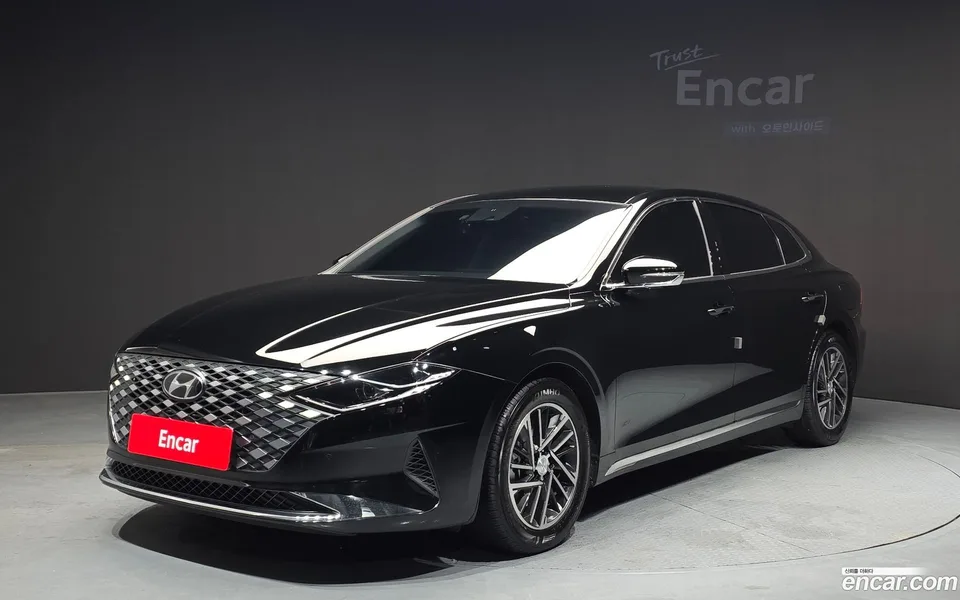 Hyundai Grandeur IG 2.5 2022 — фото 1, купить с доставкой в Москву