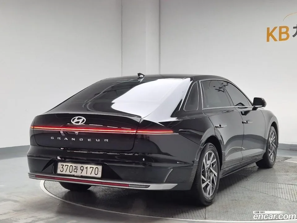 Hyundai Grandeur Hybrid 2023 — миниатюра 3