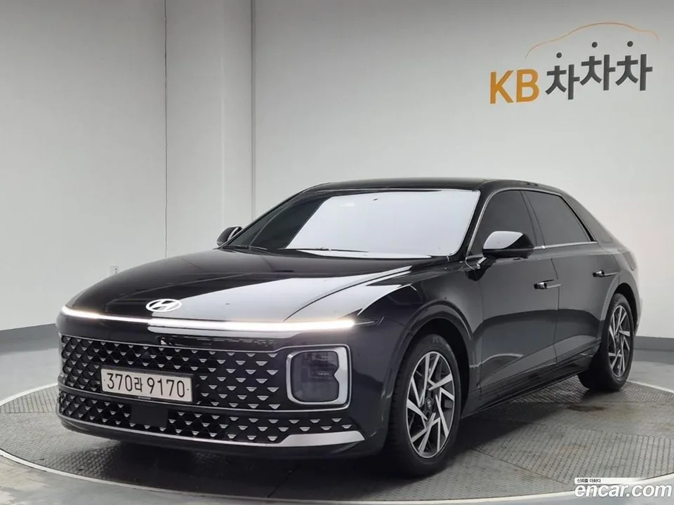 Hyundai Grandeur Hybrid 2023 — фото 1, купить с доставкой в Москву