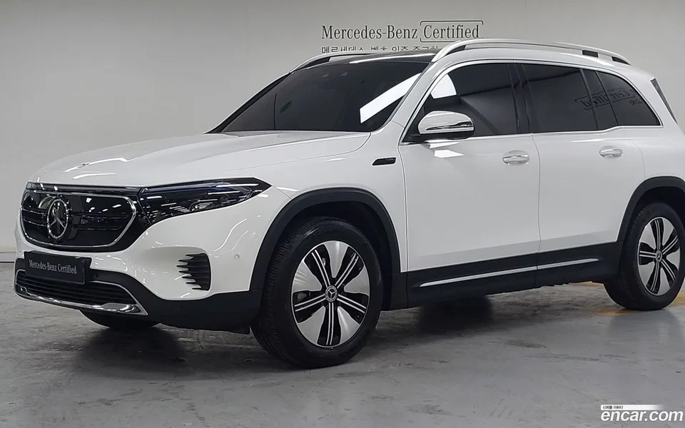 Mercedes-Benz EQB EQB300 4MATIC 2023 — фото 1, купить с доставкой в Москву