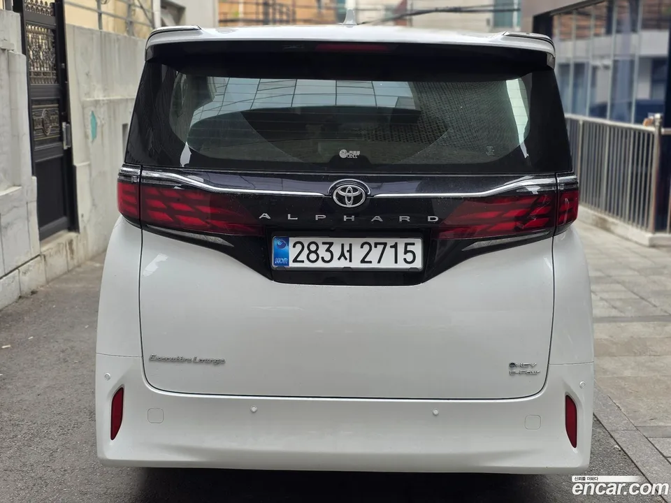 Toyota Alphard 2.5 HEV AWD 2025 — миниатюра 2