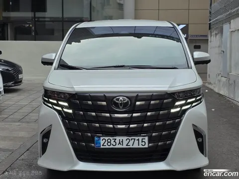 Toyota Alphard 2025 buy in Moscow