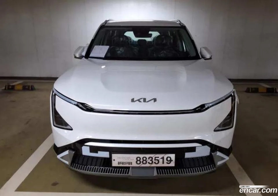 Kia EV5 2WD 2026 — фото 1, купить с доставкой в Москву