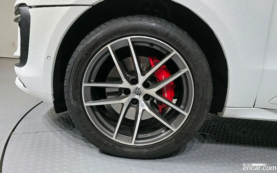 Porsche Macan 2.9 S 2022 — миниатюра 2