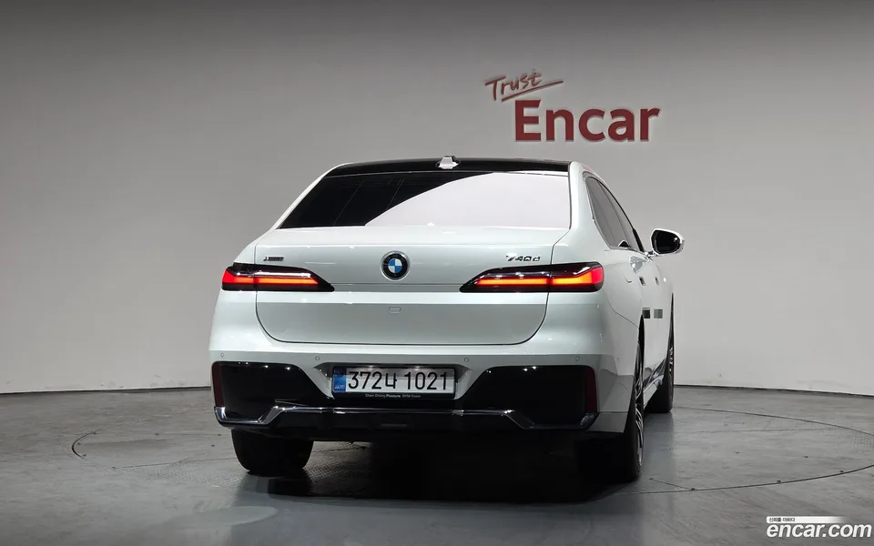 BMW 7 Series 740d xDrive M 2025 — миниатюра 4
