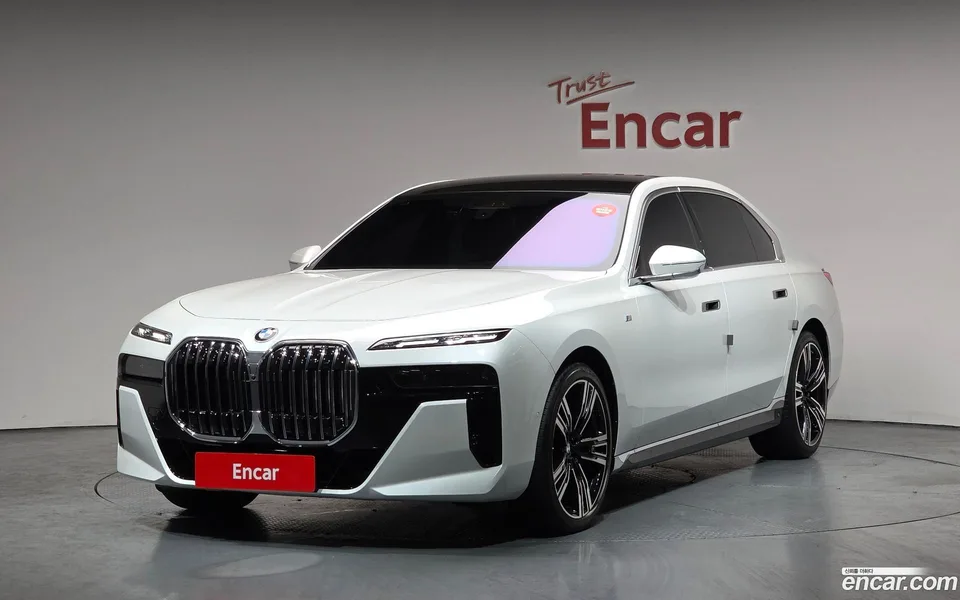 BMW 7 Series 740d xDrive M 2025 — фото 1, купить с доставкой в Москву