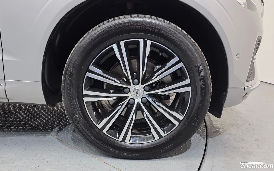 Volvo XC60 B5 2022 — миниатюра 2