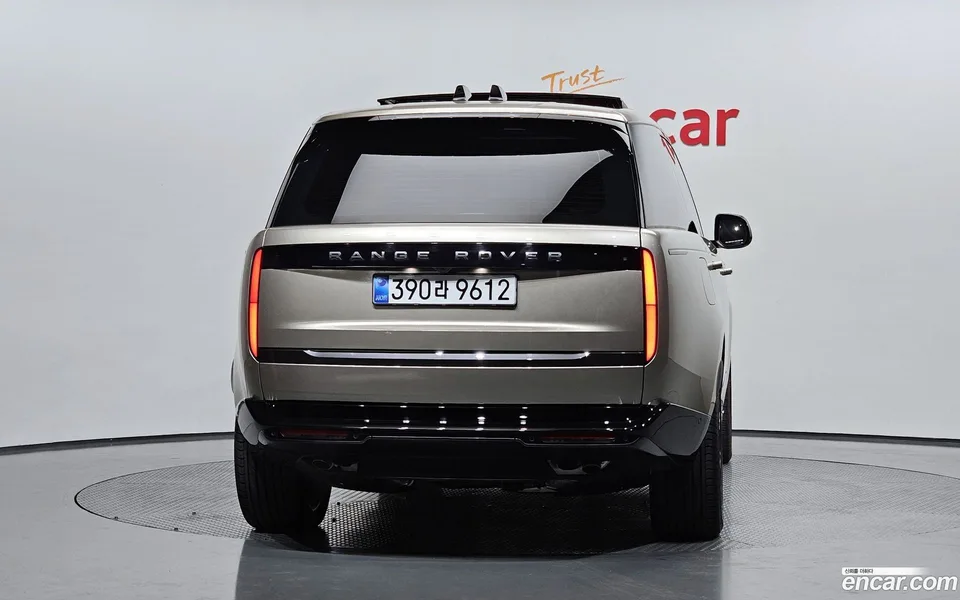 Land Rover Range Rover P530 AB LWB 2025 — миниатюра 4