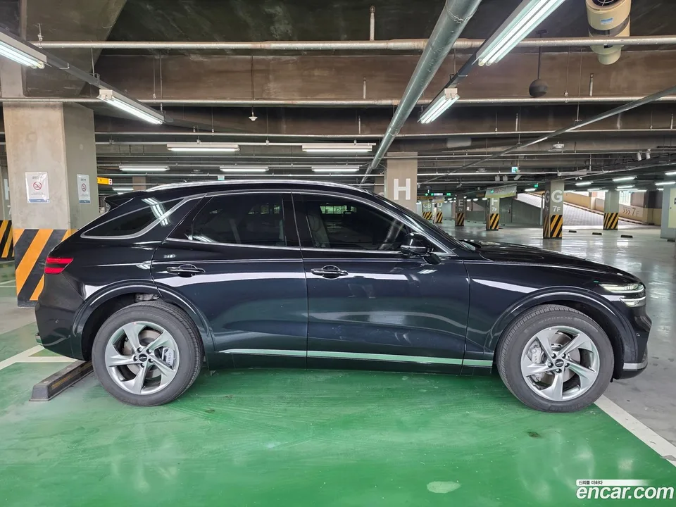 Genesis GV70 2.5T 2WD 2025 — миниатюра 5