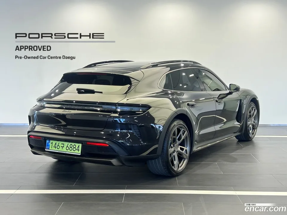 Porsche Taycan 2025 — миниатюра 4