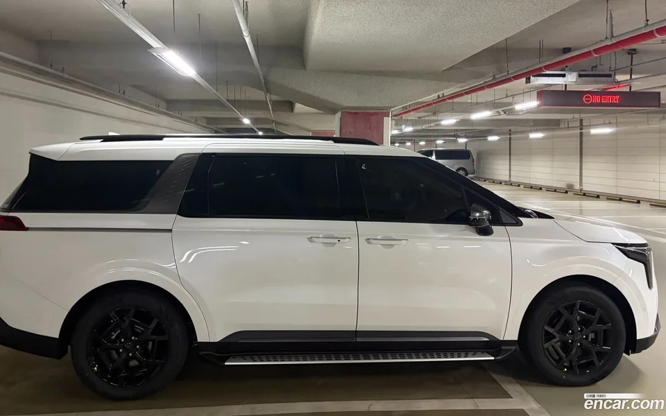 Kia Carnival HEV 7 X Line 2026 — миниатюра 4
