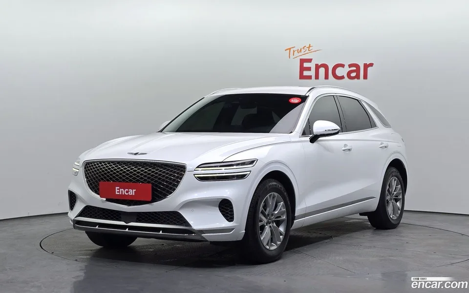 Genesis GV70 2.5T 2WD 2022 — фото 1, купить с доставкой в Москву