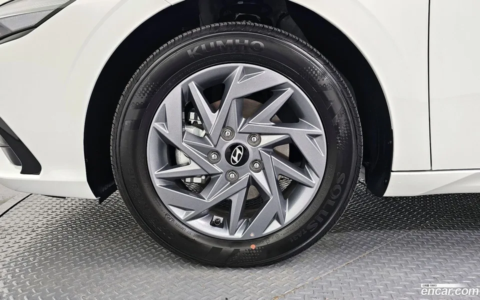 Hyundai Avante CN7 1.6 2025 — миниатюра 2