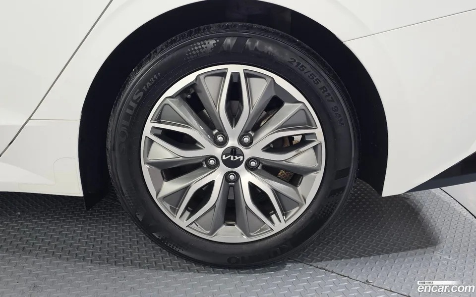 Kia K5 Hybrid 2022 — миниатюра 2