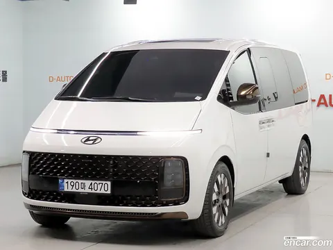 Hyundai Staria 2024 купить в Москве