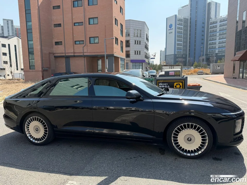Hyundai Grandeur Hybrid 2024 — thumbnail 2