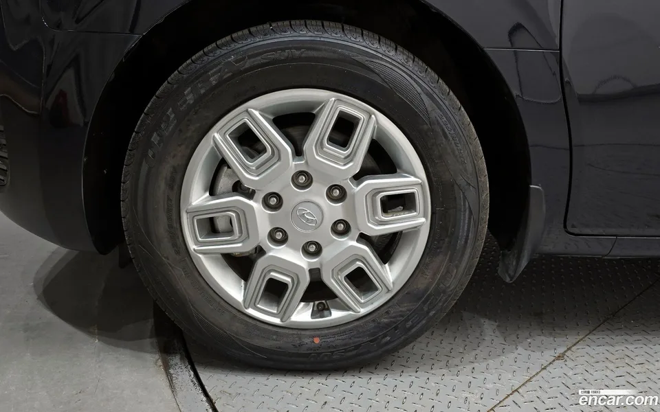 Hyundai Staria L3.5 11 2023 — миниатюра 2