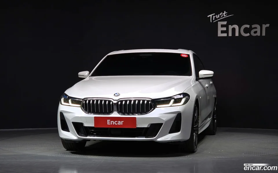BMW 6 Series GT 640i xDrive M 2022 — thumbnail 3