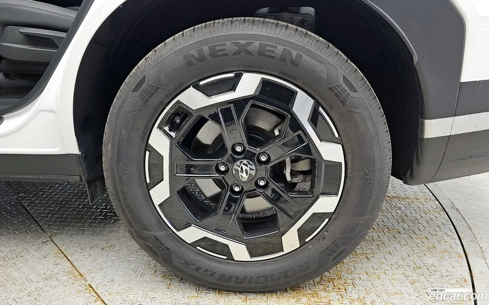 Hyundai SantaFe 2.5T 2WD 2024 — миниатюра 5