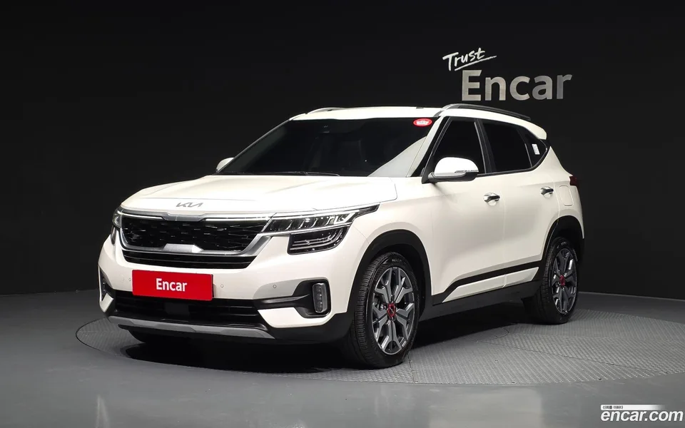 Kia Seltos 1.6 2WD 2022 — фото 1, купить с доставкой в Москву