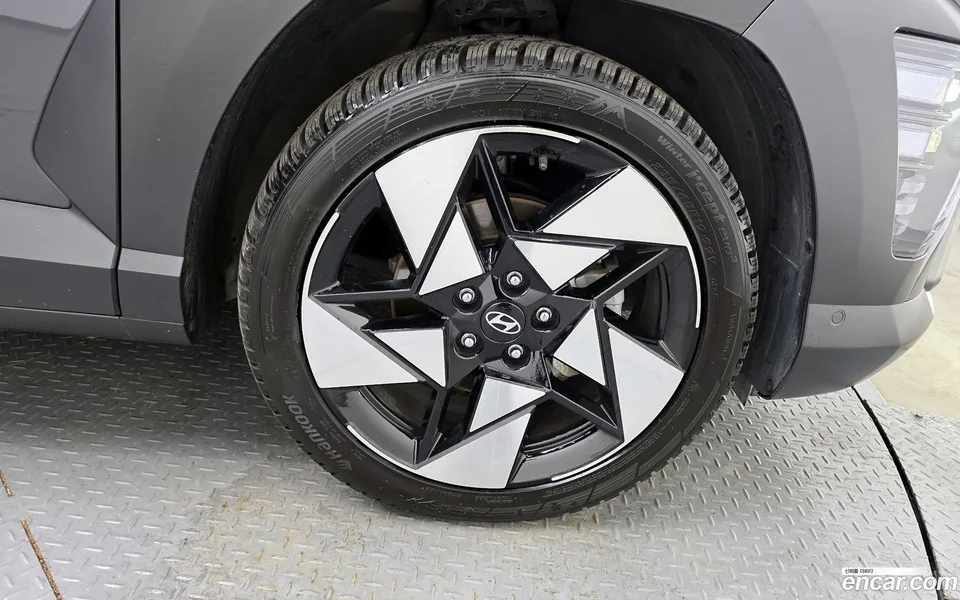 Hyundai Kona 1.6 4WD 2024 — миниатюра 2