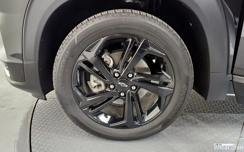Chevrolet Trailblazer 1.3 2WD 2023 — миниатюра 2