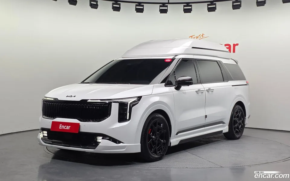 Kia Carnival 7 2024 — фото 1, купить с доставкой в Москву