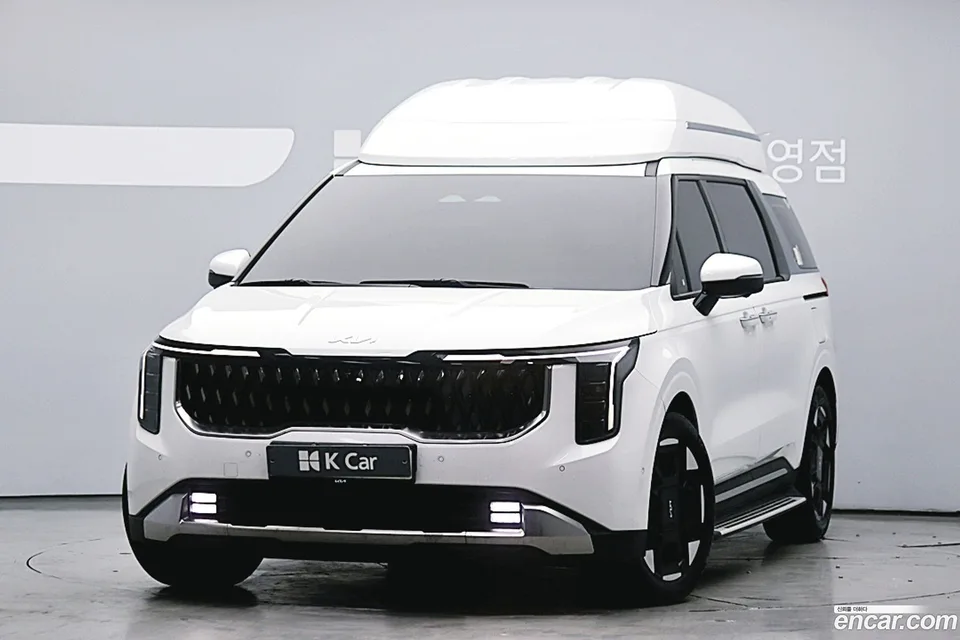 Kia Carnival 7 2024 — фото 1, купить с доставкой в Москву
