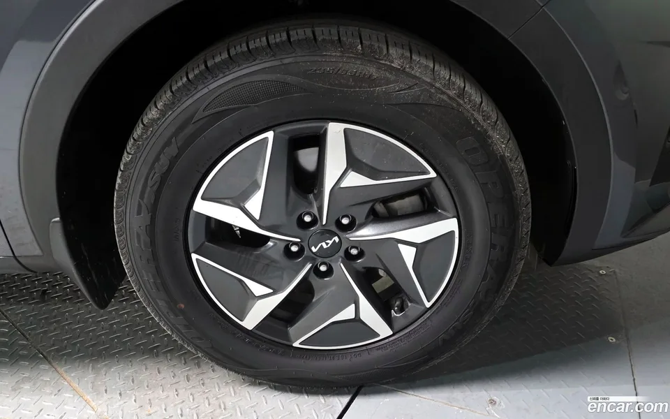Kia Sorento HEV 1.6 2WD 2022 — миниатюра 2