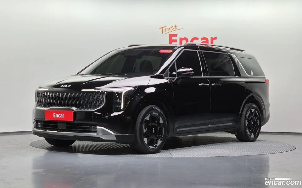 Kia Carnival 7 2024 — фото 1, купить с доставкой в Москву