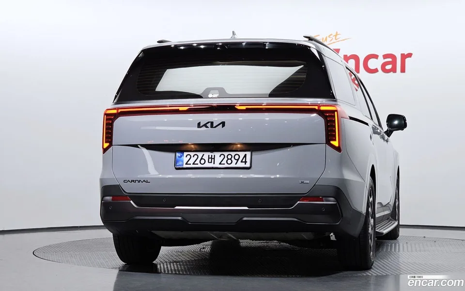 Kia Carnival 9 X Line 2025 — миниатюра 4