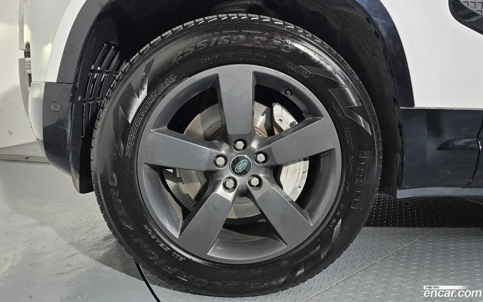 Land Rover Defender 130 D300 X- HSE 2024 — миниатюра 2