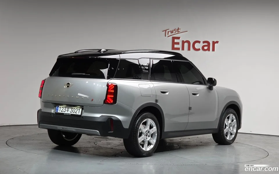 MINI Cooper S Countryman ALL4 2024 — миниатюра 2