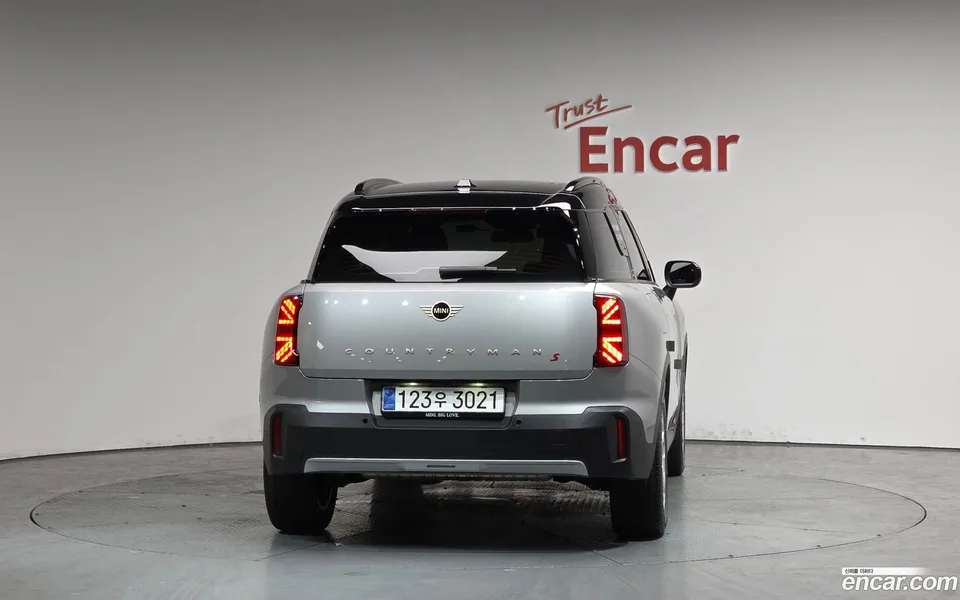 MINI Cooper S Countryman ALL4 2024 — миниатюра 4