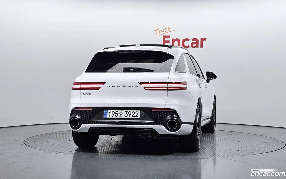 Genesis GV70 2.5T 2WD 2022 — миниатюра 4