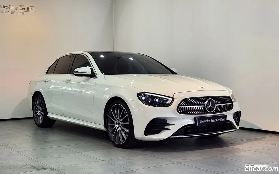 Mercedes-Benz E-Class E350 4MATIC AMG Line 2022 — фото 1, купить с доставкой в Москву