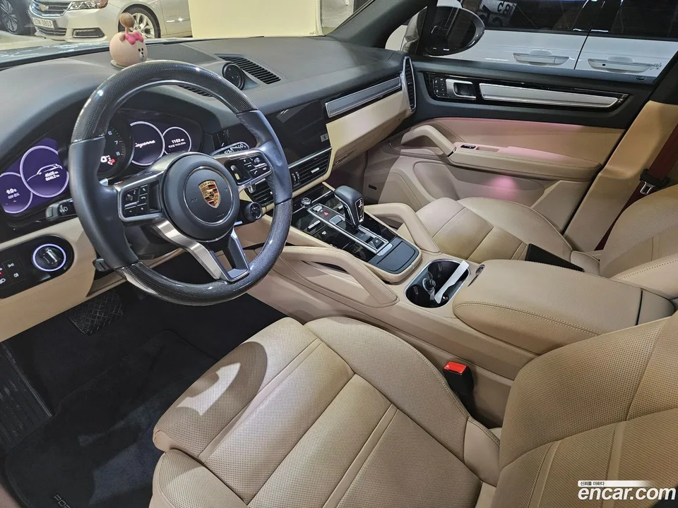 Porsche Cayenne 3.0 2023 — миниатюра 2