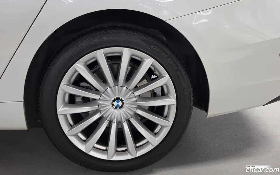BMW 6 Series GT 620d 2022 — миниатюра 2