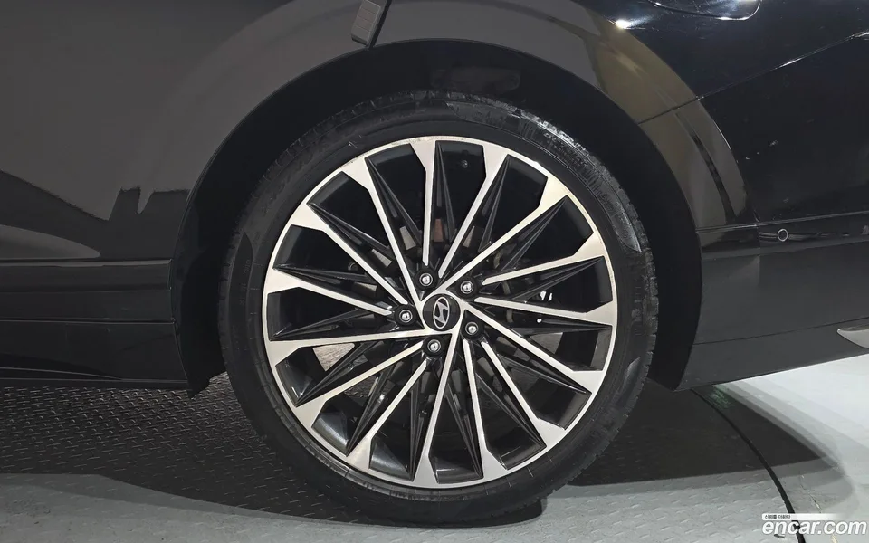 Hyundai Grandeur Hybrid 2023 — миниатюра 2