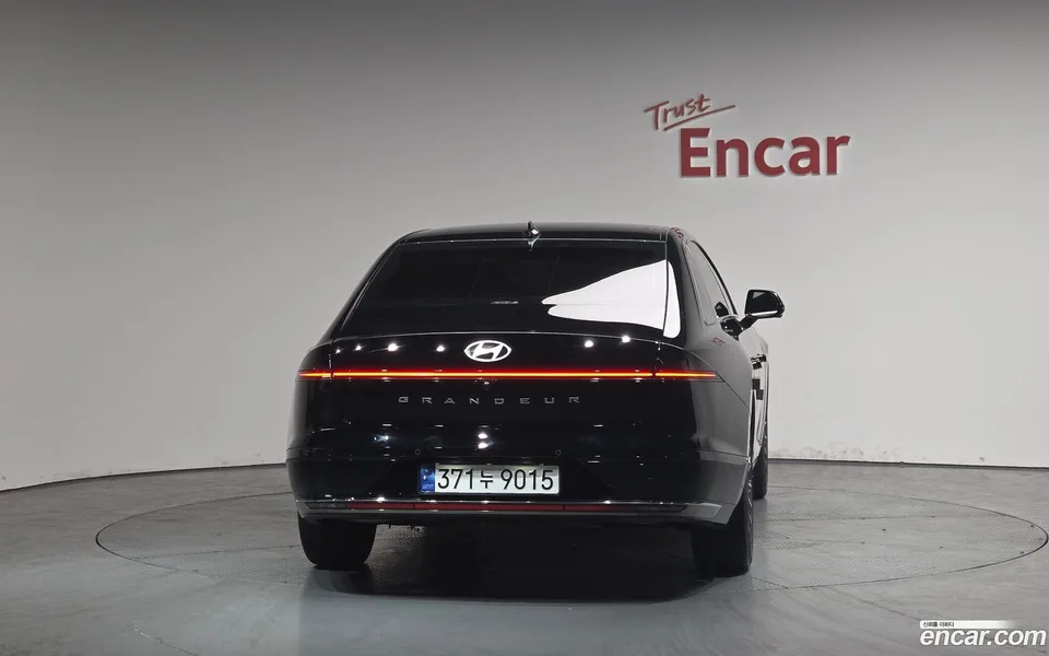 Hyundai Grandeur Hybrid 2023 — миниатюра 4