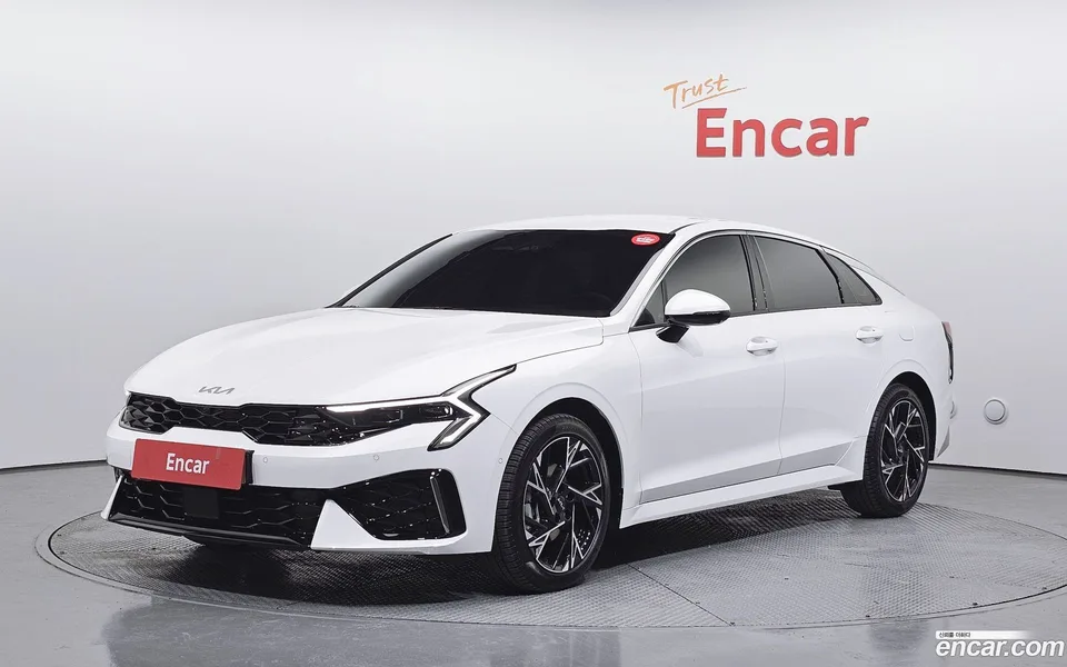 Kia K5 Hybrid 2026 — фото 1, купить с доставкой в Москву